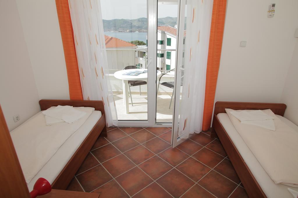 Apartment Horizont Trogir Extérieur photo